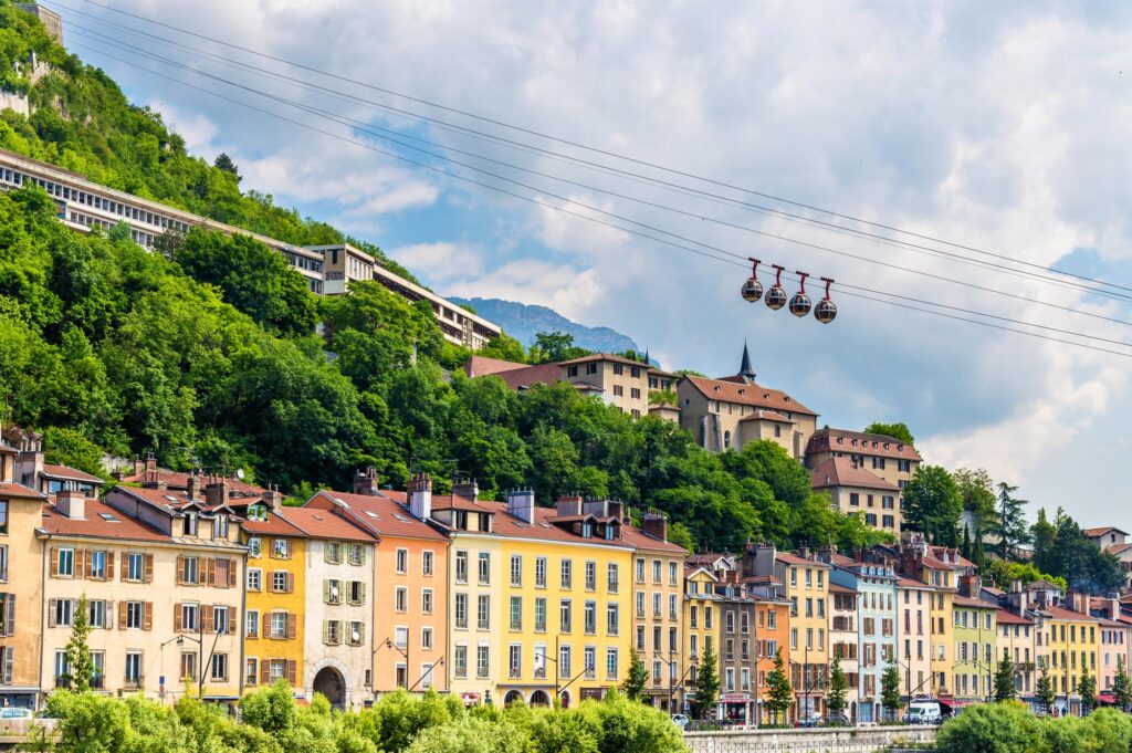 Le Téléphérique de Grenoble ou Les "bulles" de Grenoble pour aller en haut de la Bastille